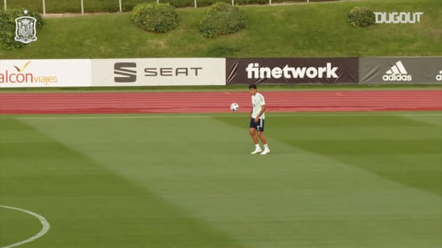 Best moments from Thiago and Rodri’s skills shows